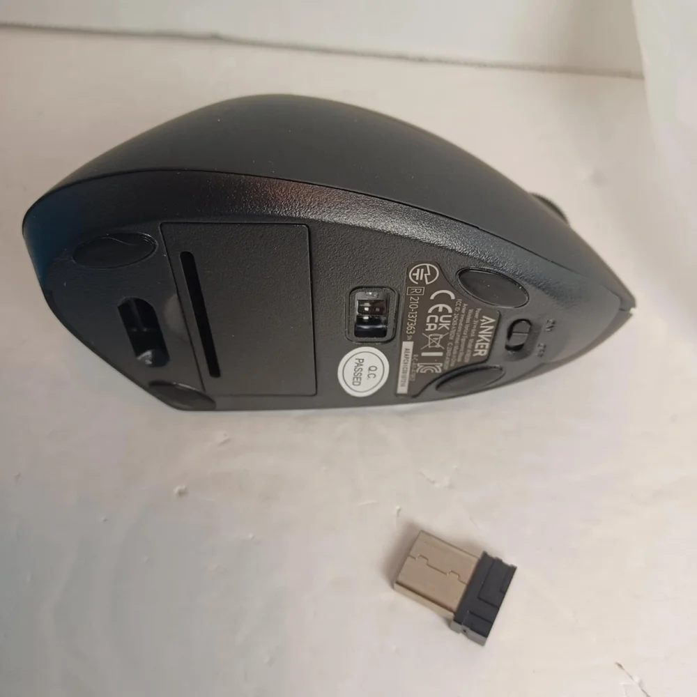 Anker A7852 2.4G Wireless Vertical Ergonomic Optical Mouse Gaming, 5 Buttons Blk